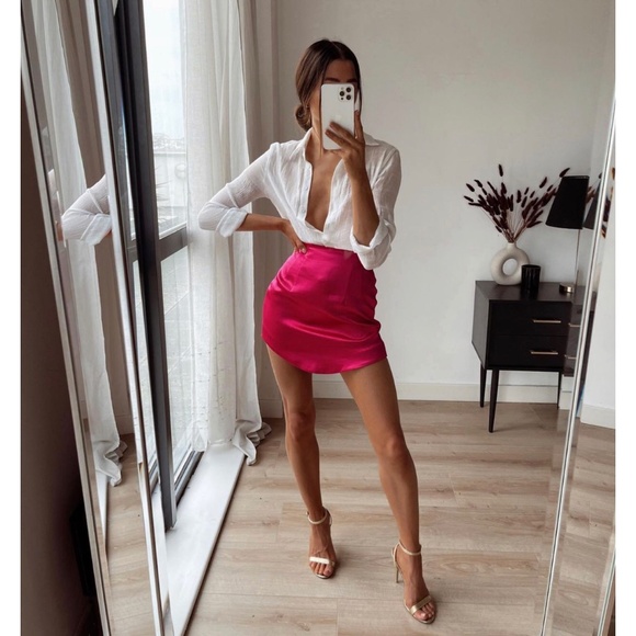 ZARA Pink Fuchsia Satin Effect Mini Skirt NWT XSmall